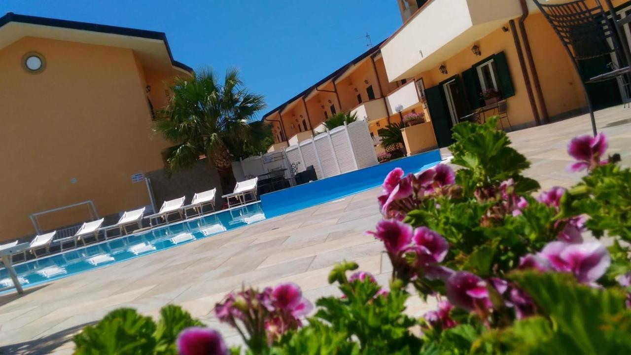 Conca Degli Dei Aparthotel Paestum Buitenkant foto